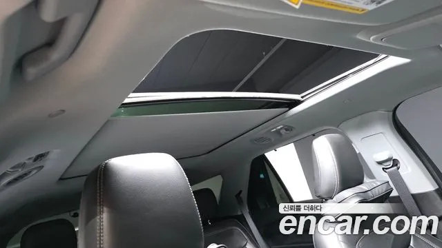 Ford Explorer — Фото автомобиля 12
