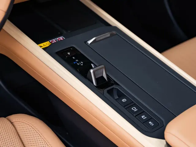 Lexus ES — Фото автомобиля 15