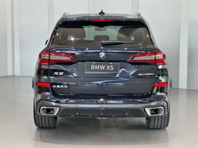 BMW X5 — Фото автомобиля 4
