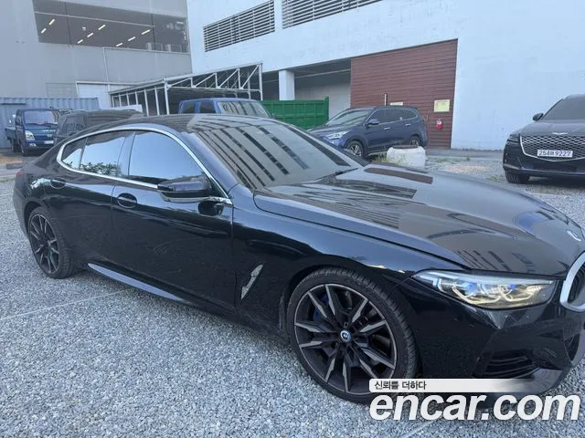 BMW 8 Series G15 — Фото автомобиля 2