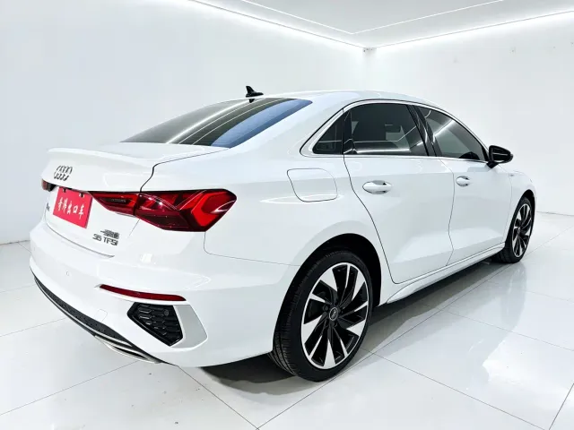 Audi A3 — Фото автомобиля 4