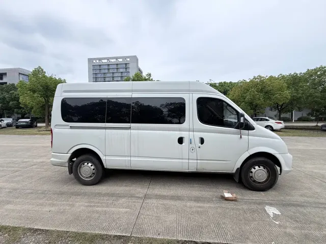 Maxus Xintu V80 — Фото автомобиля 12