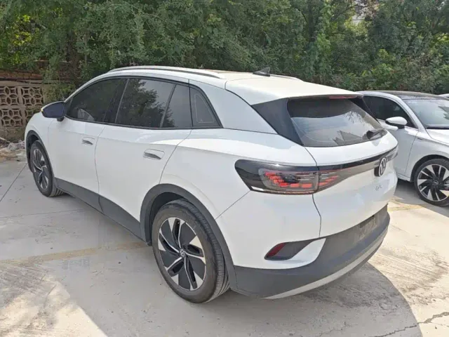 Volkswagen ID.4 Crozz — Фото автомобиля 4