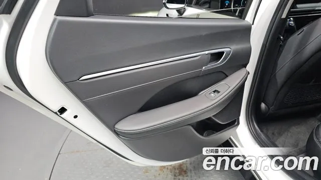 Hyundai Sonata — Фото автомобиля 14