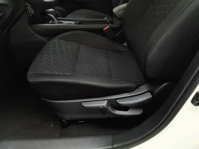 Nissan Kicks — Фото автомобиля 20