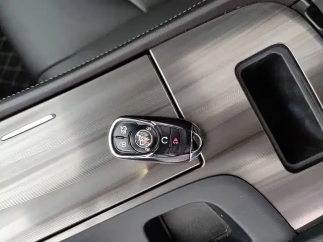 Buick LaCrosse — Фото автомобиля 8