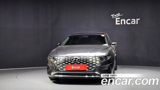 Hyundai Grandeur New — Фото автомобиля 3