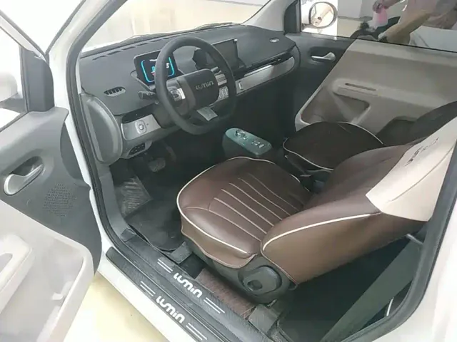 Changan Lumin — Фото автомобиля 15