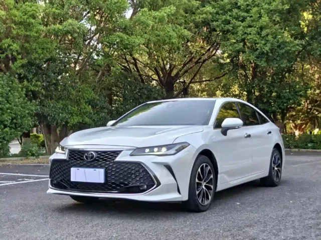 Фотография автомобиля — Toyota Avalon