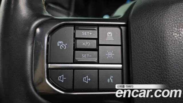 Ford Expedition — Фото автомобиля 25