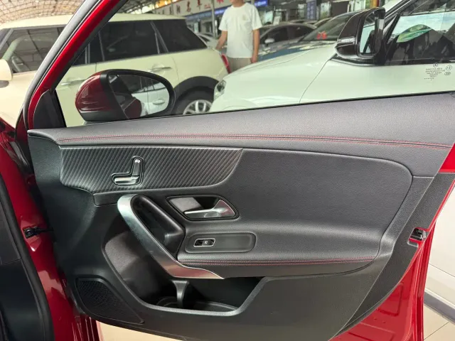 Mercedes-Benz A-Class — Фото автомобиля 18