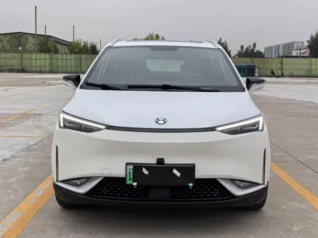 Hycan Z03 — Фото автомобиля 2