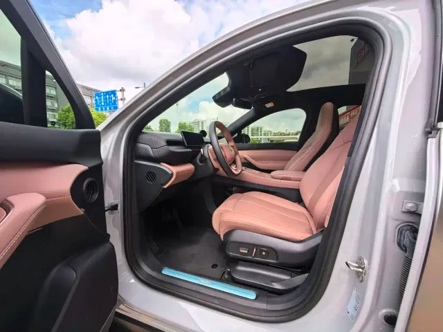 Nio EC6 — Фото автомобиля 6