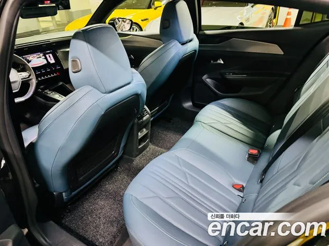 Peugeot 408 — Фото автомобиля 11