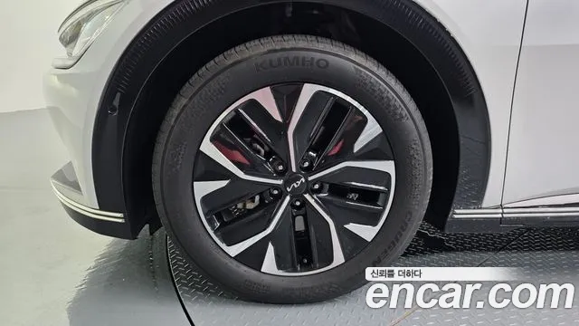 Kia EV6 — Фото автомобиля 5