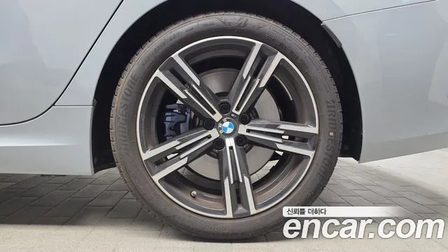 BMW 3-Series 3 серия (G20) 320i M Sport — Фото автомобиля 6