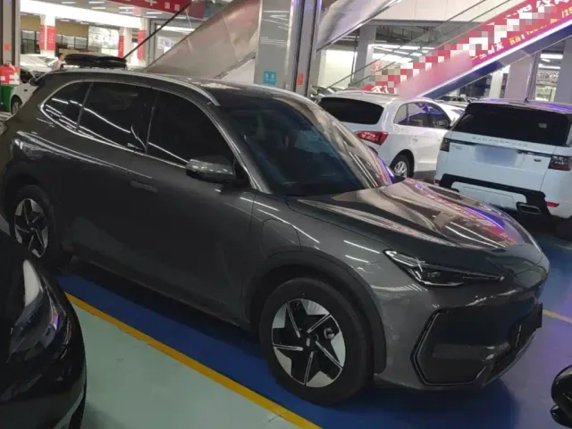 Geely Galaxy E5 — Фото автомобиля 3