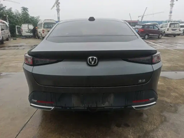 Changan Lamore — Фото автомобиля 5