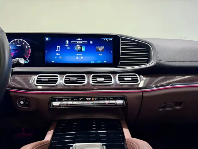 Mercedes-Benz GLE-Class — Фото автомобиля 27