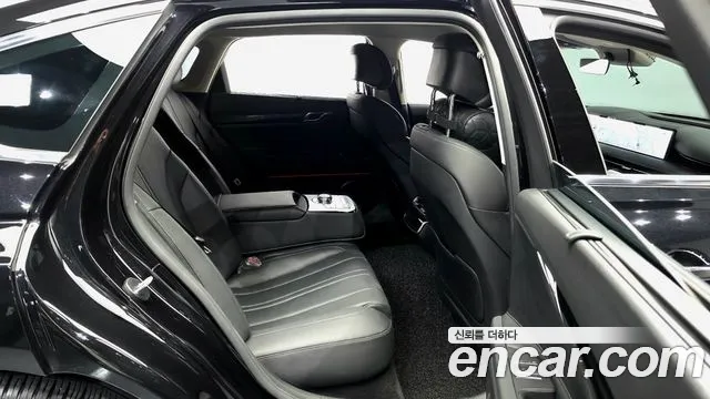 Genesis G80 Бензин 2.5 турбо AWD — Фото автомобиля 10