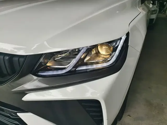 Geely Binyue 2024 1.5T DCT Soaring Dragon Edition — Фото автомобиля 17