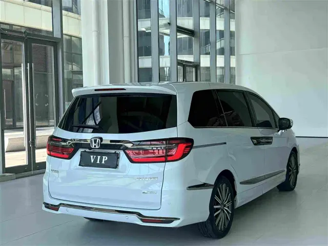 Honda Elysion — Фото автомобиля 7