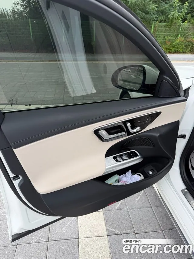 Mercedes-Benz E-Class — Фото автомобиля 15