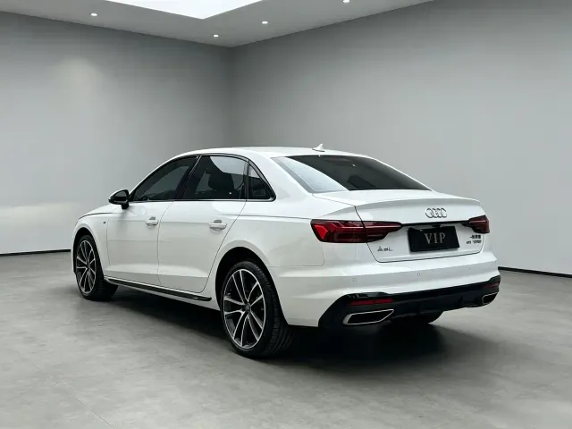 Audi A4L — Фото автомобиля 7