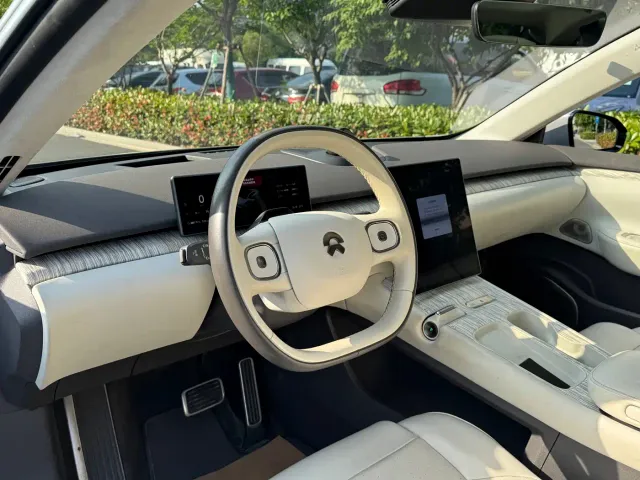 Nio ET7 — Фото автомобиля 8