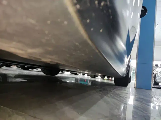 Tesla Model 3 — Фото автомобиля 20