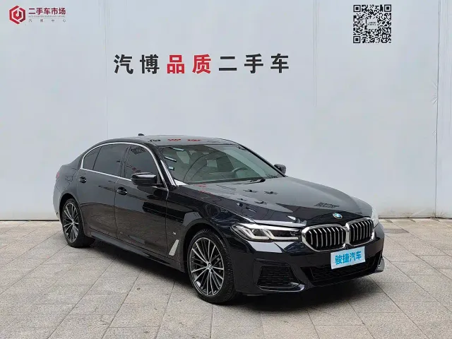BMW 5 Series — Фото автомобиля 3