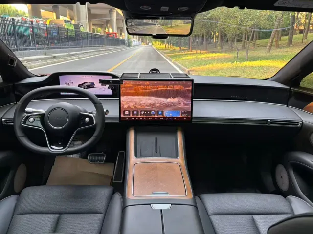 Stelato S9 — Фото автомобиля 12