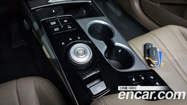 Kia K8 Hybrid — Фото автомобиля 12