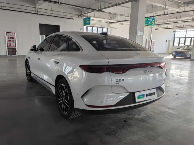 BYD Qin L — Фото автомобиля 3