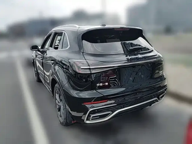 Hongqi HS5 — Фото автомобиля 8
