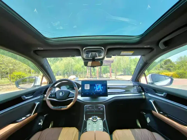BYD Tang — Фото автомобиля 5