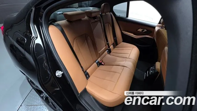 BMW 3-Series 3 серия (G20) 320i M Sport — Фото автомобиля 26