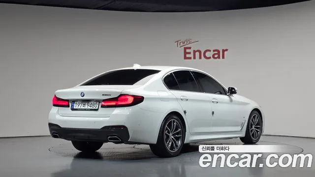 BMW 5 Series G30 — Фото автомобиля 2