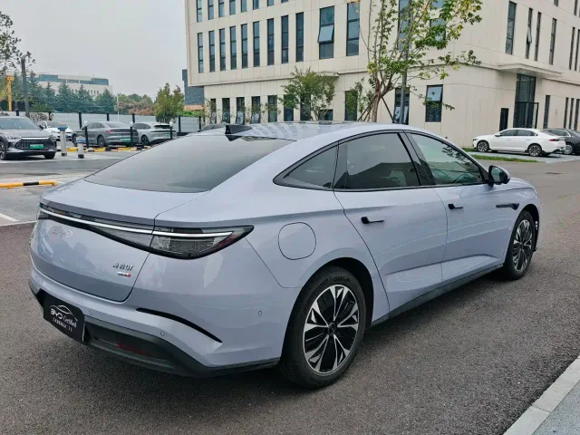 BYD Seal 07 EV — Фото автомобиля 10