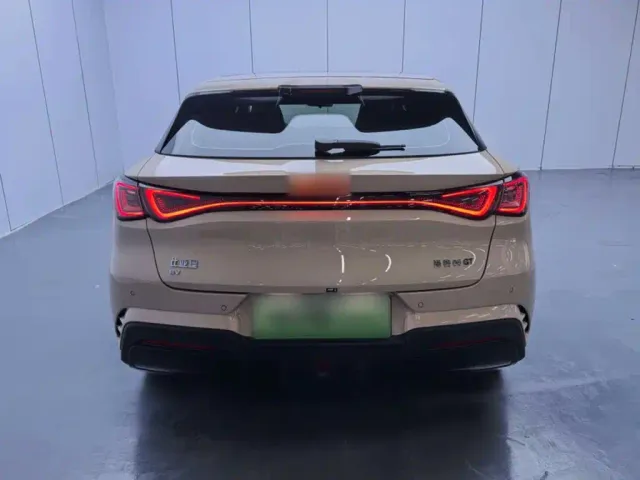 BYD Seal 06 GT — Фото автомобиля 5