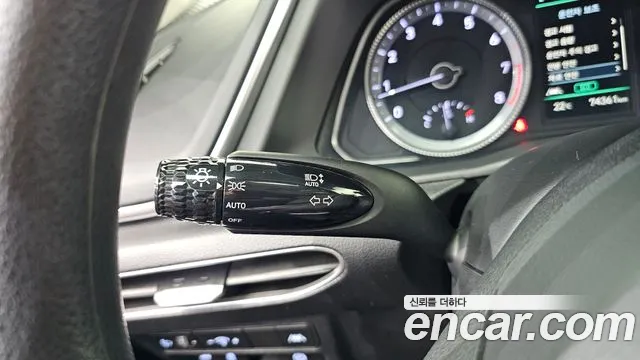 Hyundai Sonata Sonata (DN8) 2.0 LPG(Для проката) — Фото автомобиля 28