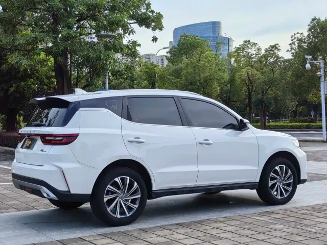Geely Vision X6 — Фото автомобиля 5