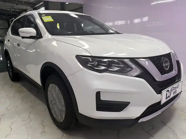 Nissan X-Trail — Фото автомобиля 3