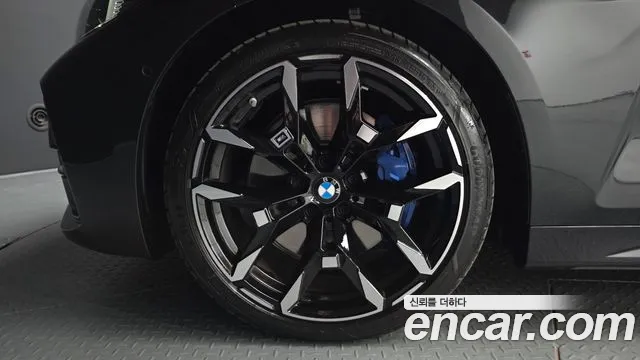 BMW 4 Series G22 — Фото автомобиля 5