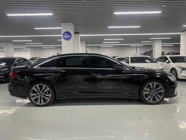 Audi A6L — Фото автомобиля 4