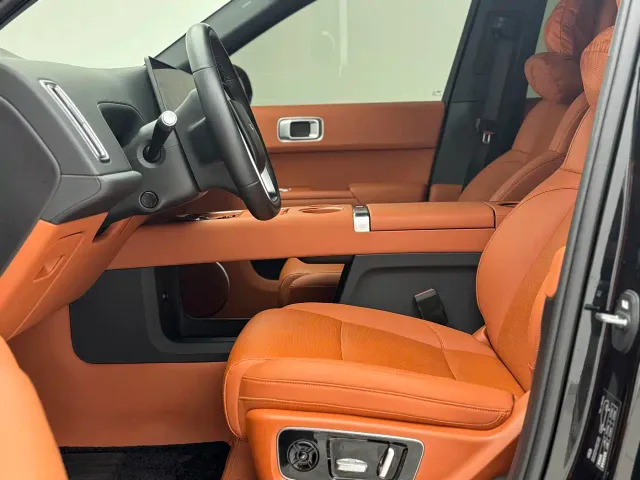 Li Auto L8 — Фото автомобиля 6