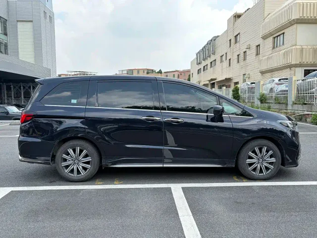 Honda Odyssey — Фото автомобиля 5