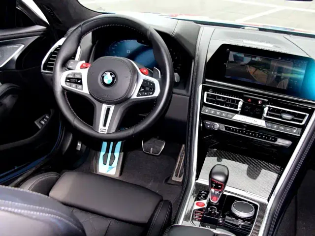 BMW M8 — Фото автомобиля 15