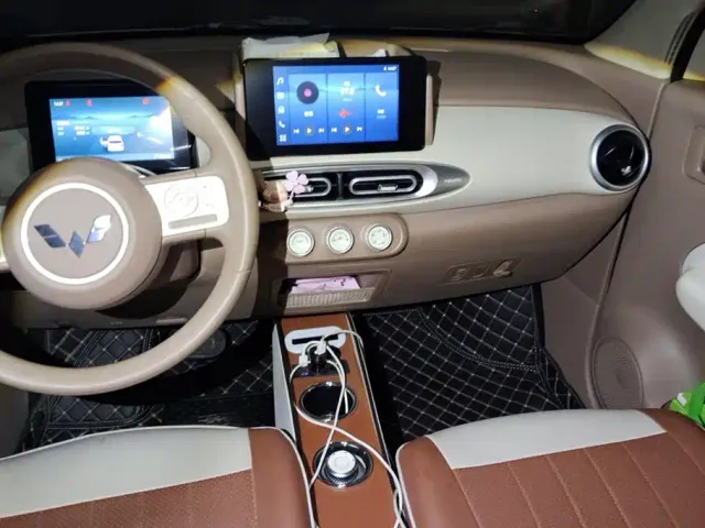 Wuling Hongguang Mini EV — Фото автомобиля 13