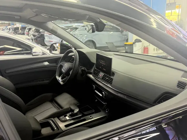 Audi Q5L — Фото автомобиля 5